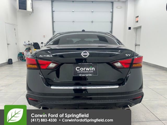 Used 2021 Nissan Altima 2.5 SV w/ SV Premium Package image 4