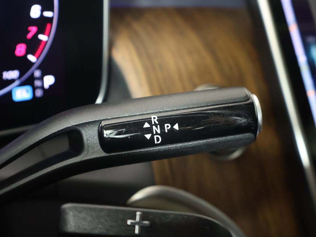 Used 2025 Mercedes-Benz GLC 350e 4MATIC image 45