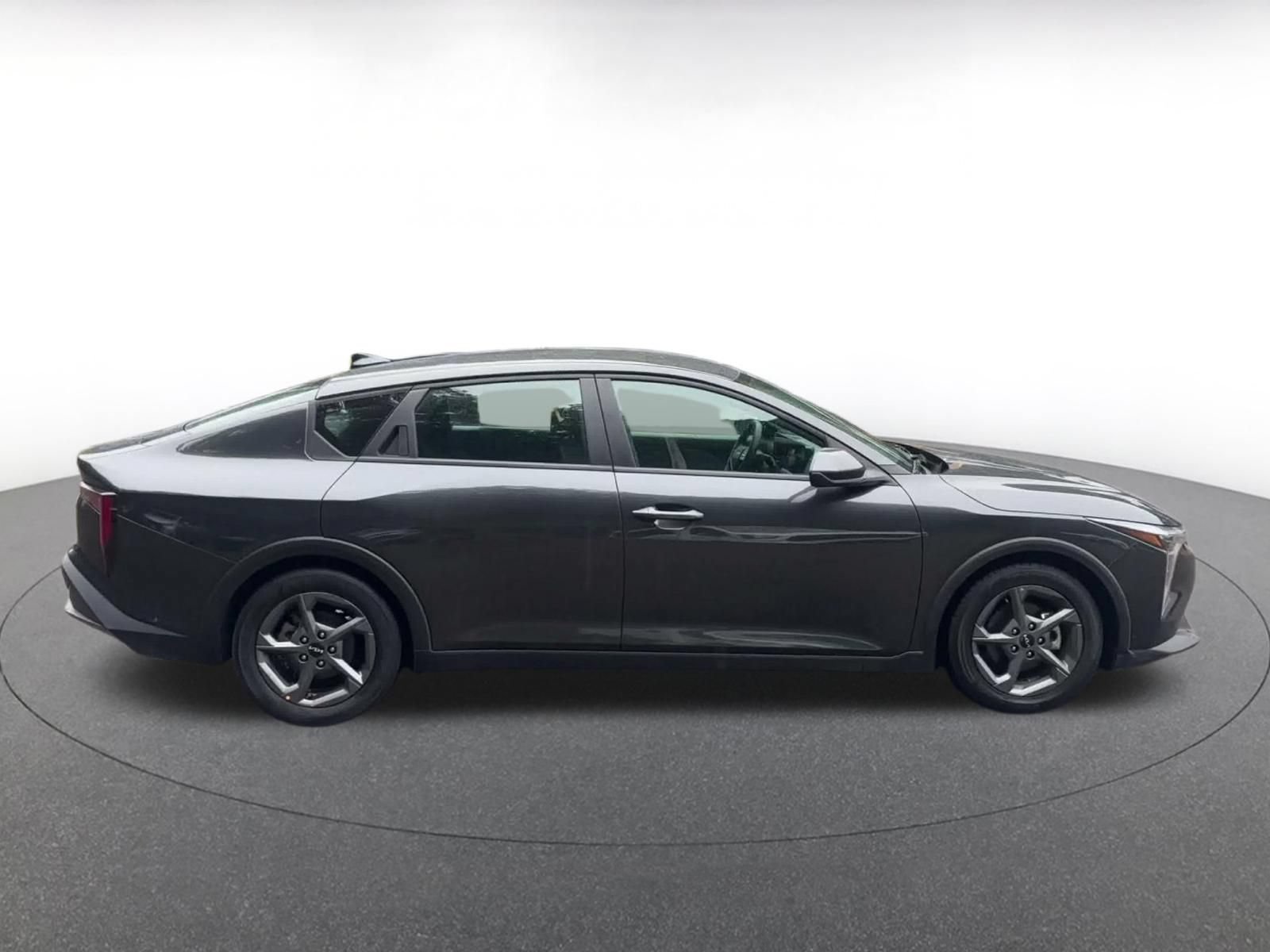 Used 2025 Kia K4 FWD image 15