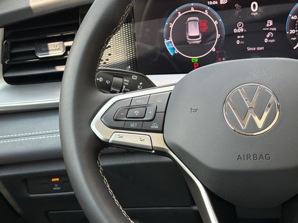 New 2026 Volkswagen Tiguan SE AWD/4WD image 18