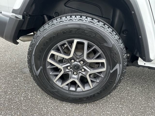 Used 2024 Jeep Wrangler Sahara image 17