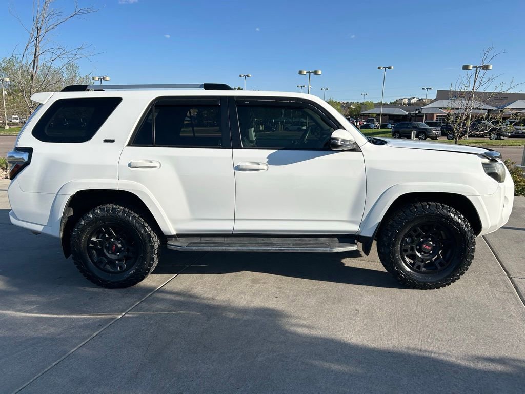 Used 2020 Toyota 4Runner SR5 Premium AWD/4WD image 9