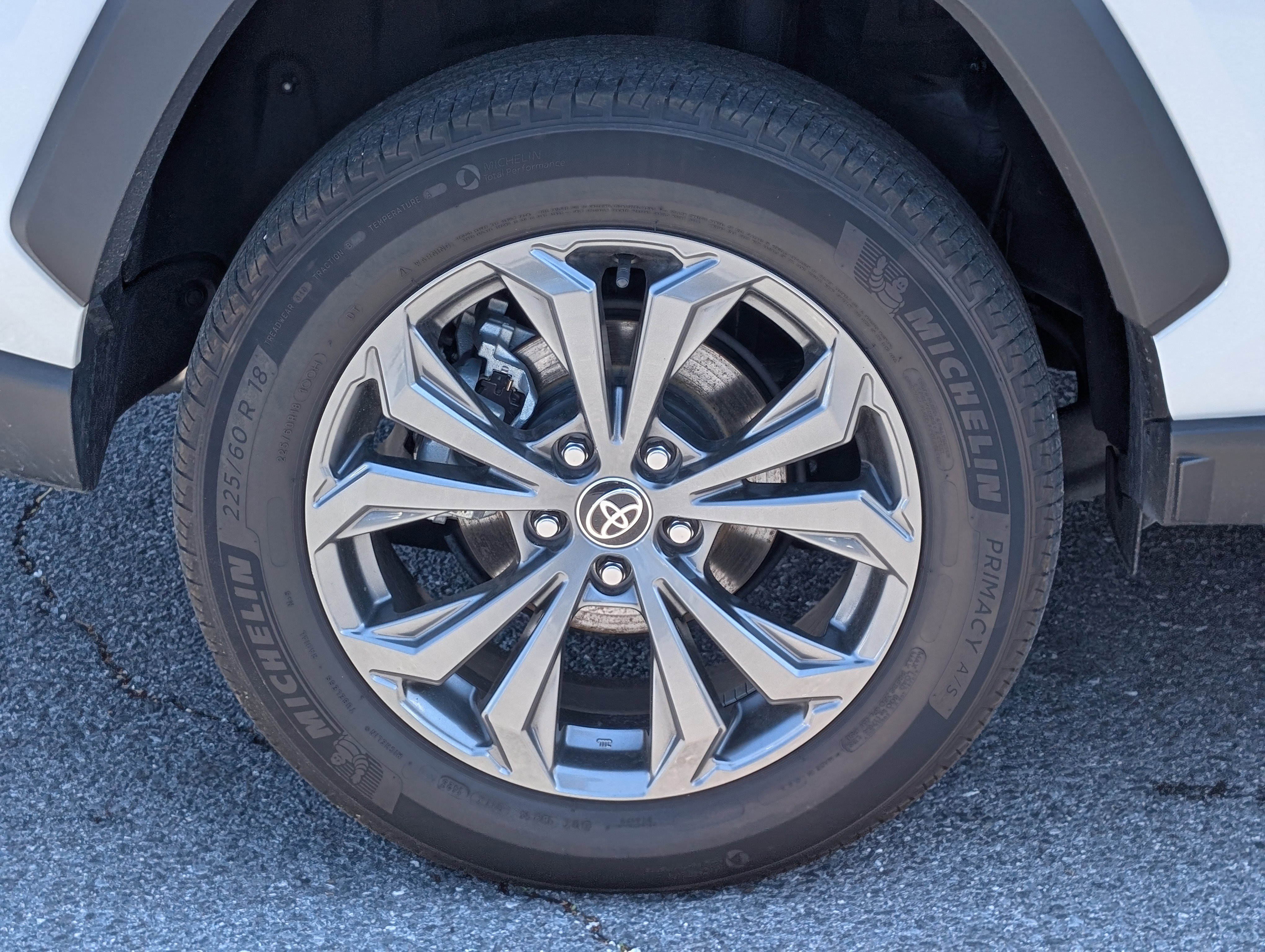 Used 2023 Toyota RAV4 XLE Premium AWD/4WD image 10