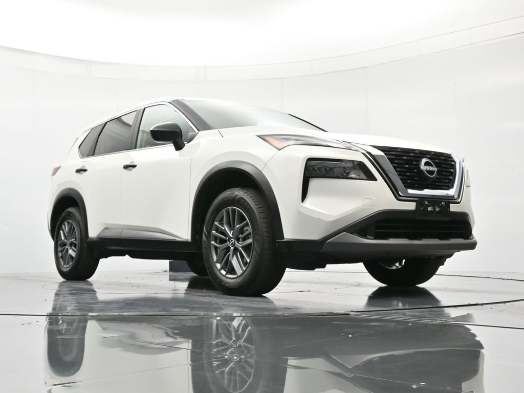 Certified 2023 Nissan Rogue S image 38
