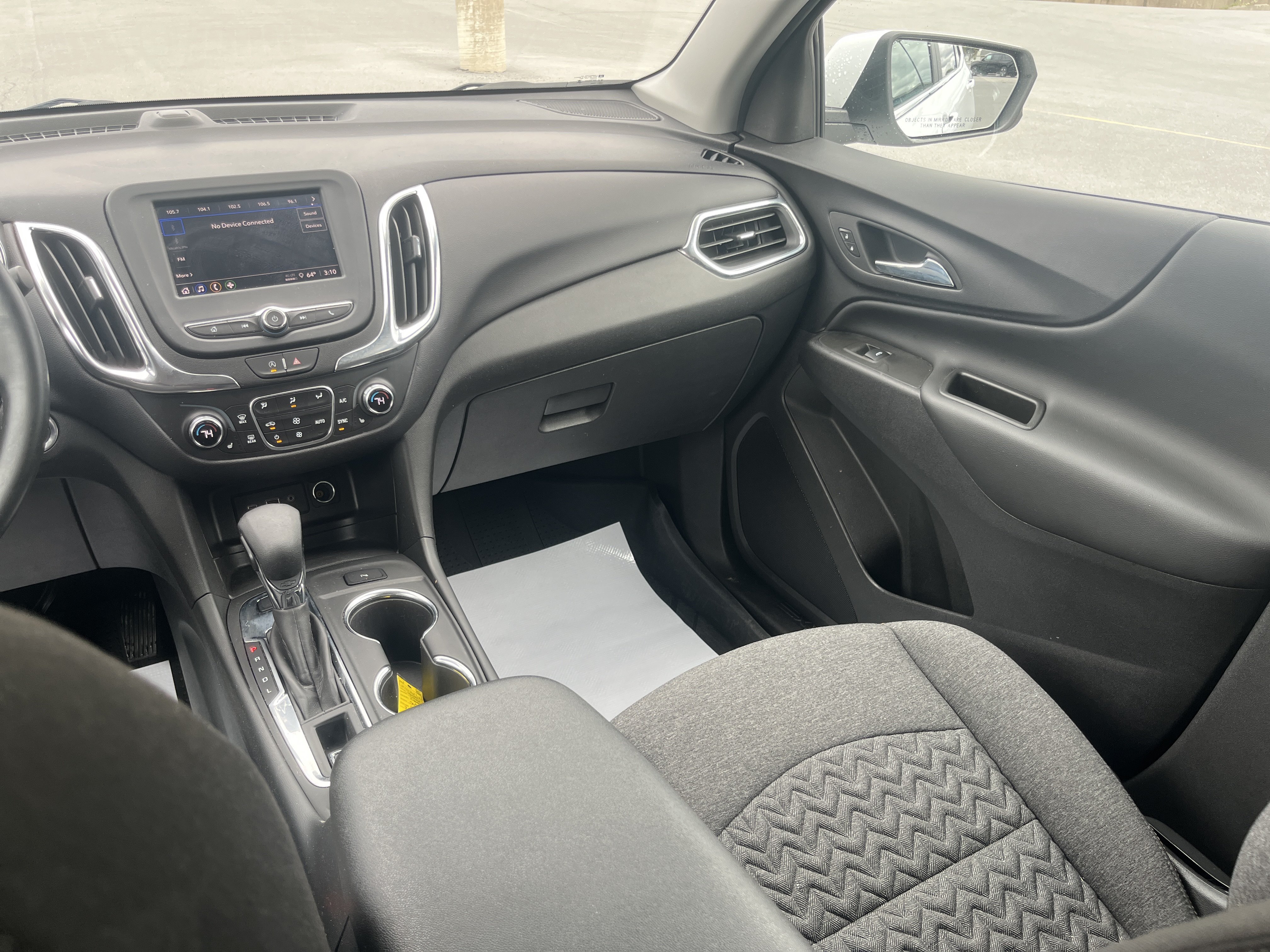 Used 2024 Chevrolet Equinox LT w/ LPO, Floor Liner Package AWD/4WD image 7
