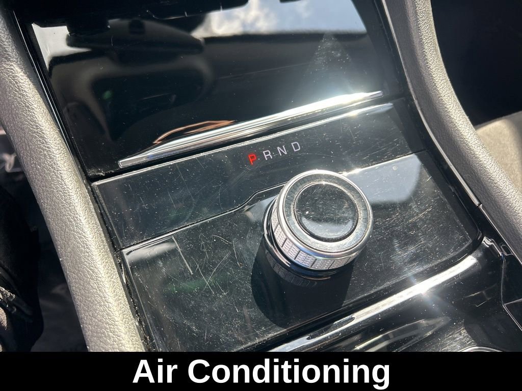 Used 2023 Jeep Grand Cherokee Laredo w/ Luxury Tech Group I image 14