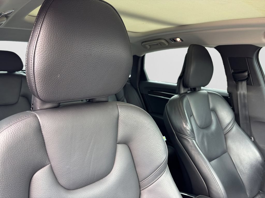 Used 2018 Volvo S90 T5 Momentum w/ Convenience Package FWD image 50