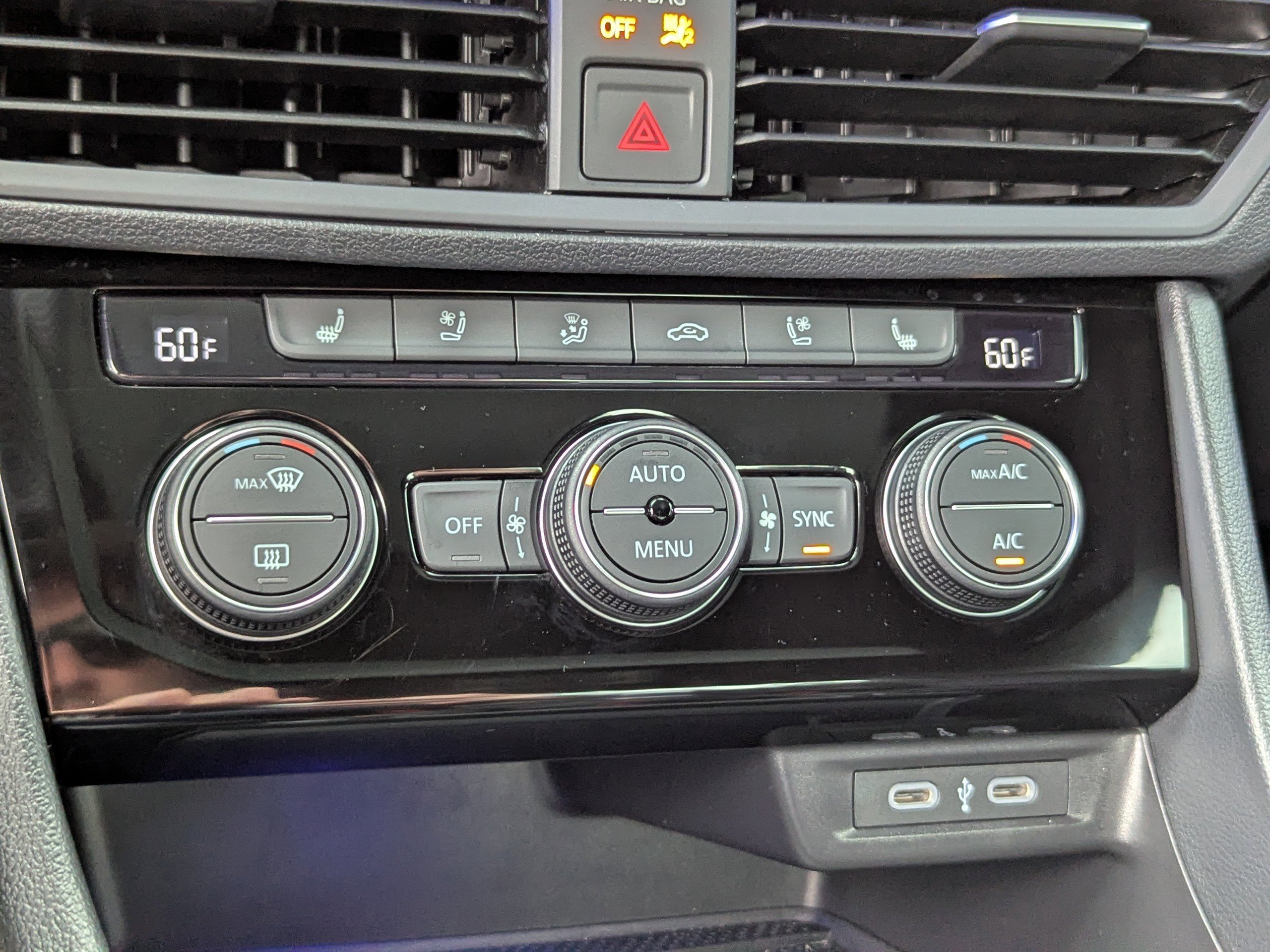 Used 2024 Volkswagen Jetta GLI Autobahn w/ GLI Black Package image 23