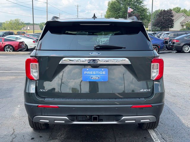 Used 2022 Ford Explorer XLT w/ Equipment Group 202A AWD/4WD image 7