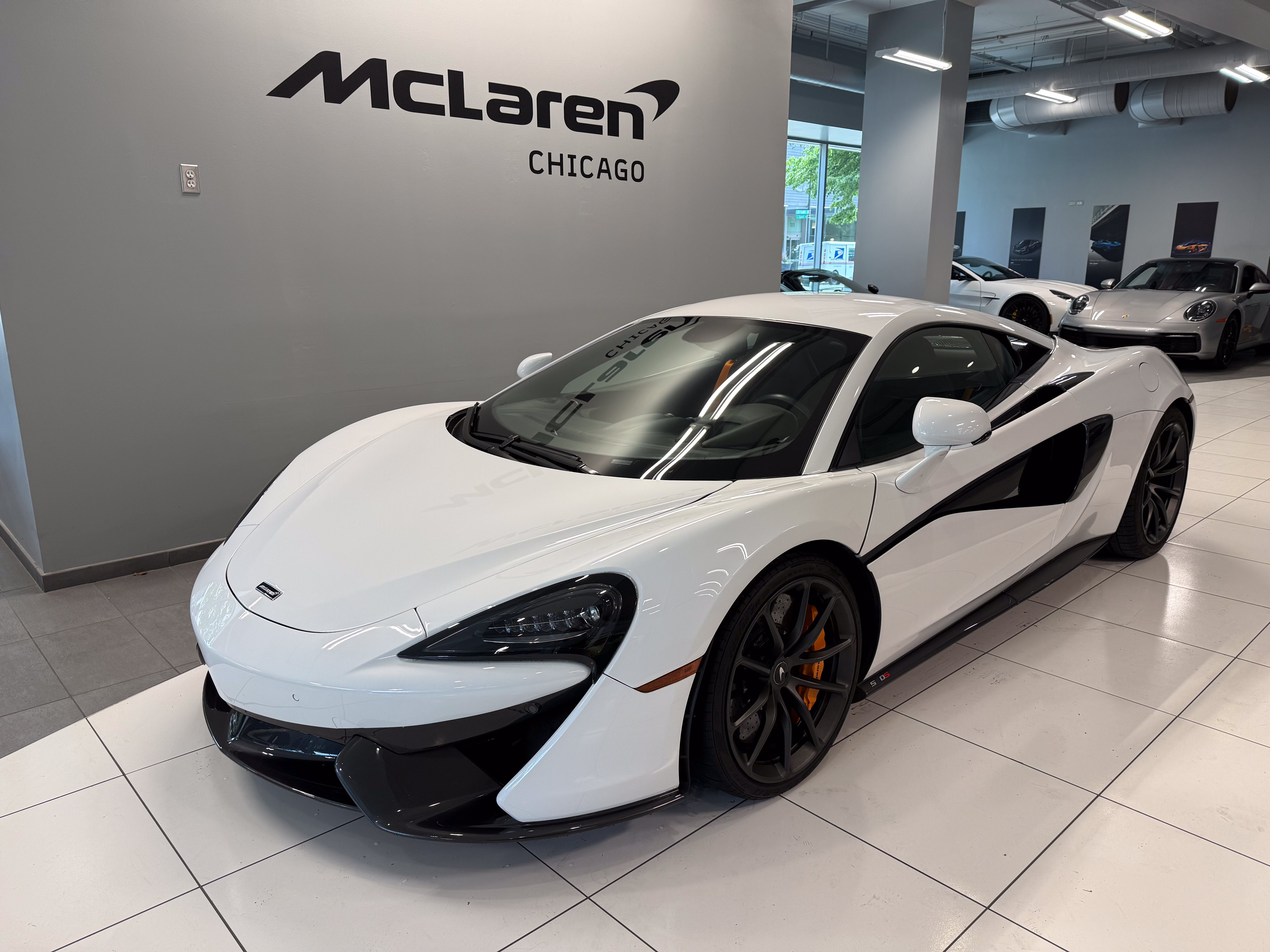 Used 2019 McLaren 570S Coupe RWD image 9