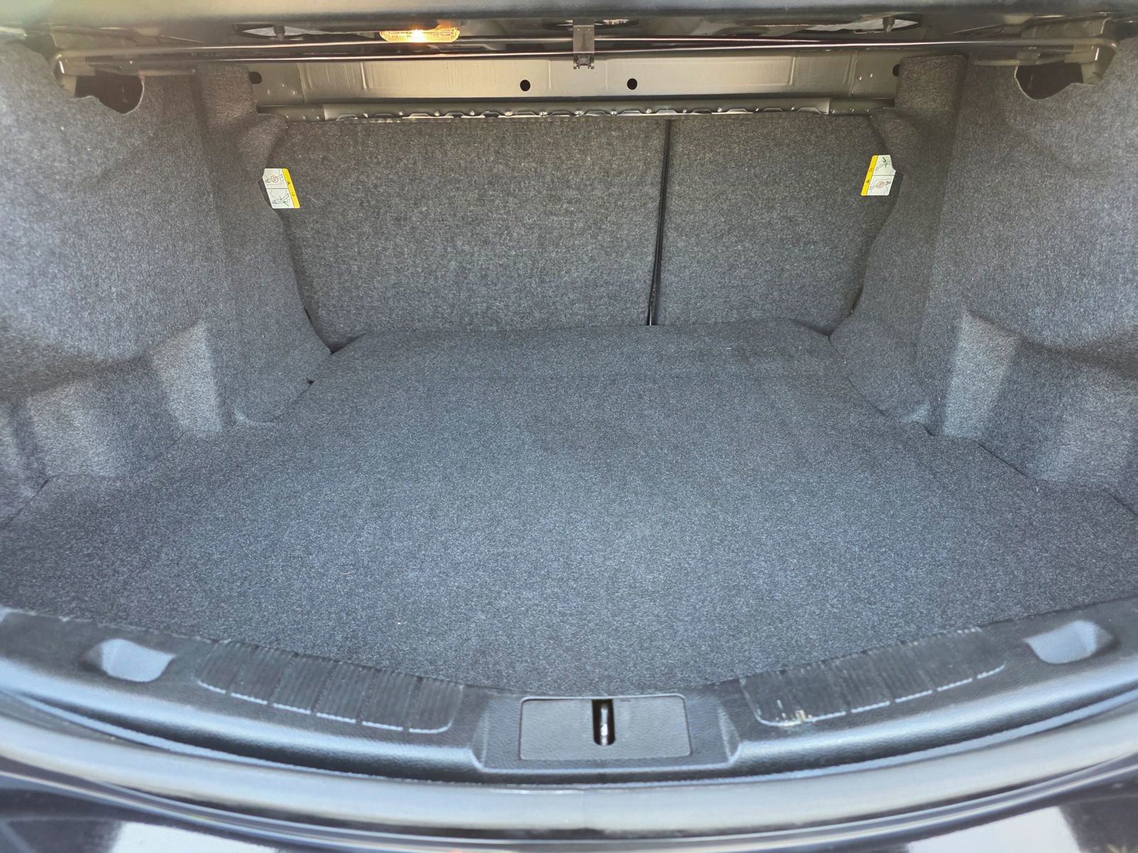 Used 2019 Ford Fusion SE image 8