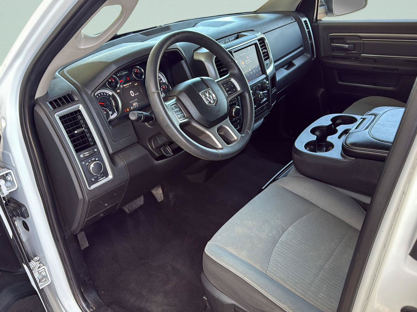 Used 2022 RAM 1500 Classic SLT w/ Electronics Group AWD/4WD image 21
