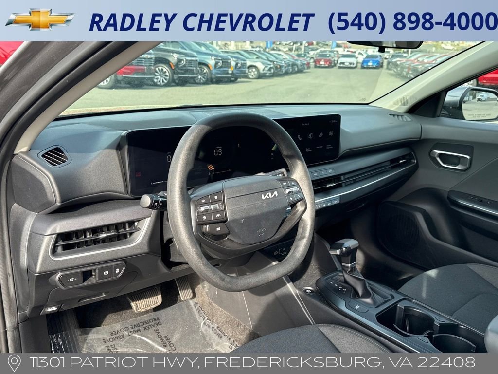 Used 2025 Kia K4 LXS image 4