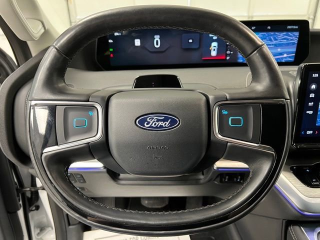 Used 2025 Ford Expedition Platinum AWD/4WD image 25