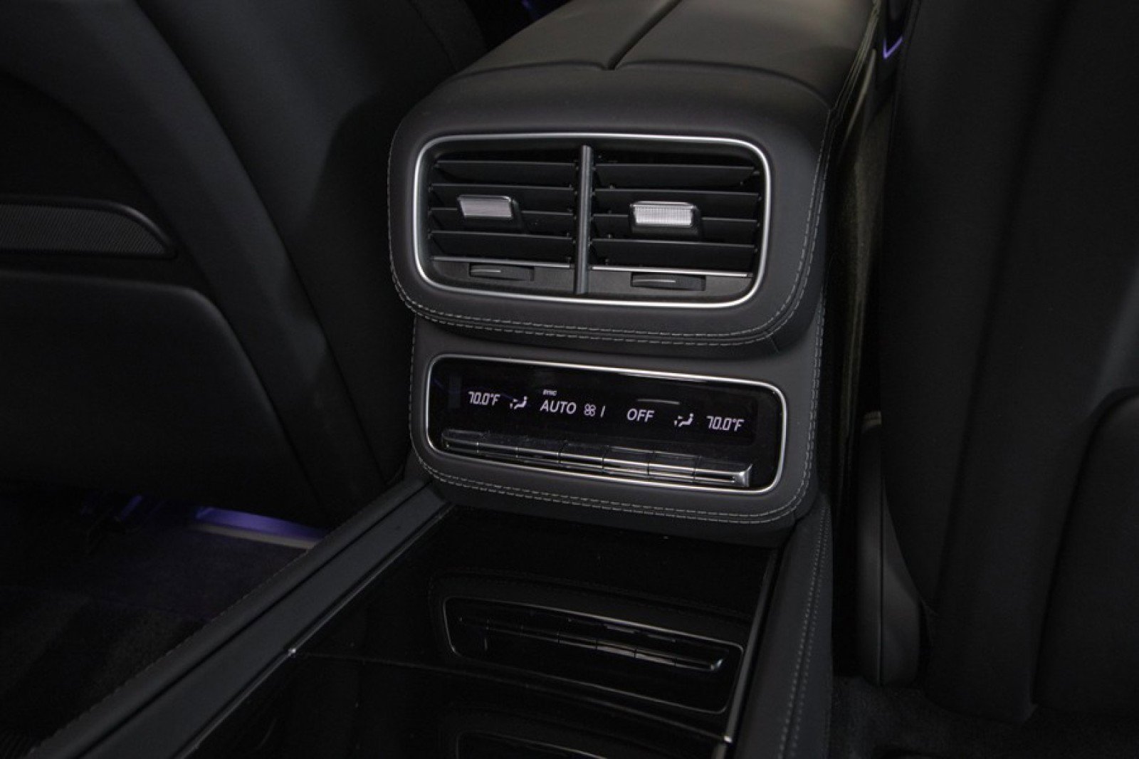 Used 2024 Mercedes-Benz Maybach GLS 600 4MATIC image 70