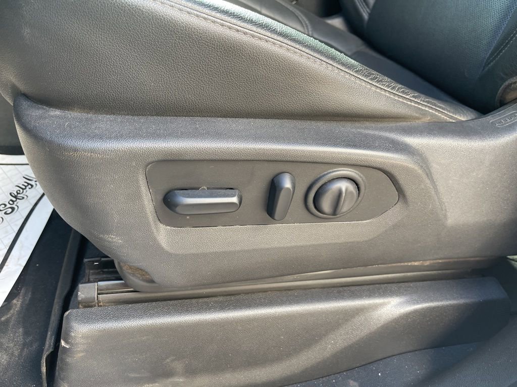 Used 2019 GMC Sierra 1500 SLT AWD/4WD image 30