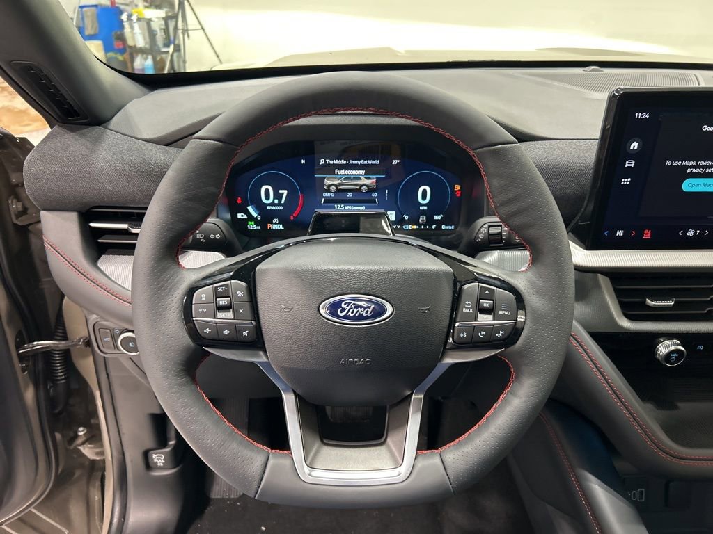 New 2026 Ford Explorer ST-Line w/ ST-Line Street Pack AWD/4WD image 16