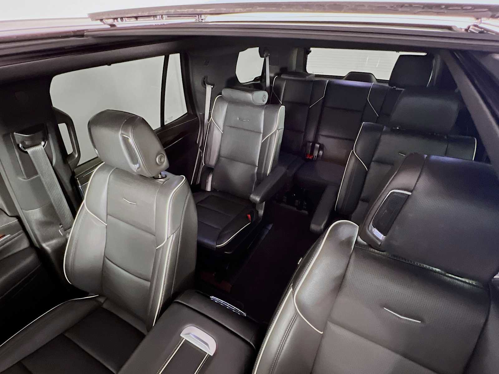 Used 2023 Cadillac Escalade Premium Luxury image 22