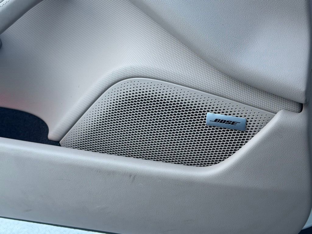 Certified 2025 Porsche Taycan 4S image 26