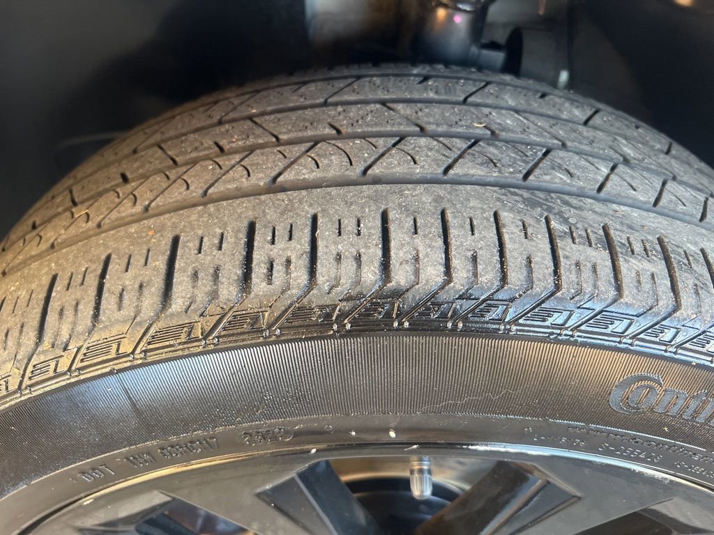 Certified 2023 Kia Sorento SX image 47