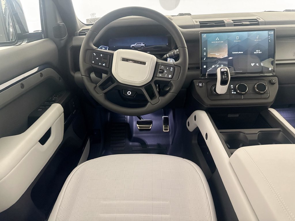 New 2026 Land Rover Defender 110 OCTA AWD/4WD image 23