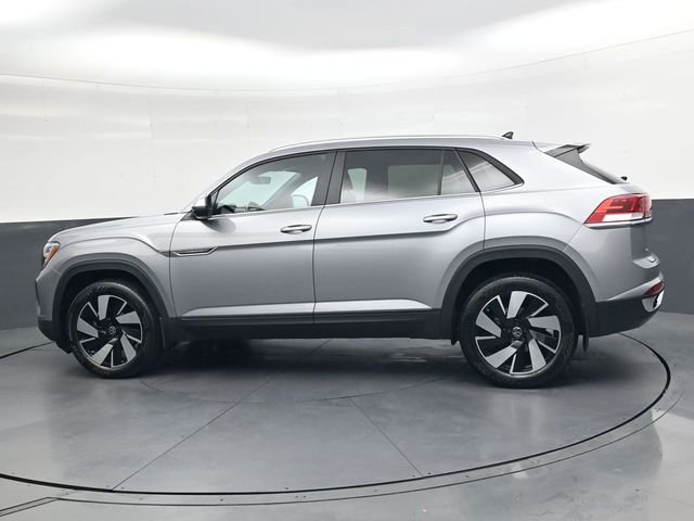 Used 2024 Volkswagen Atlas Cross Sport SE image 6