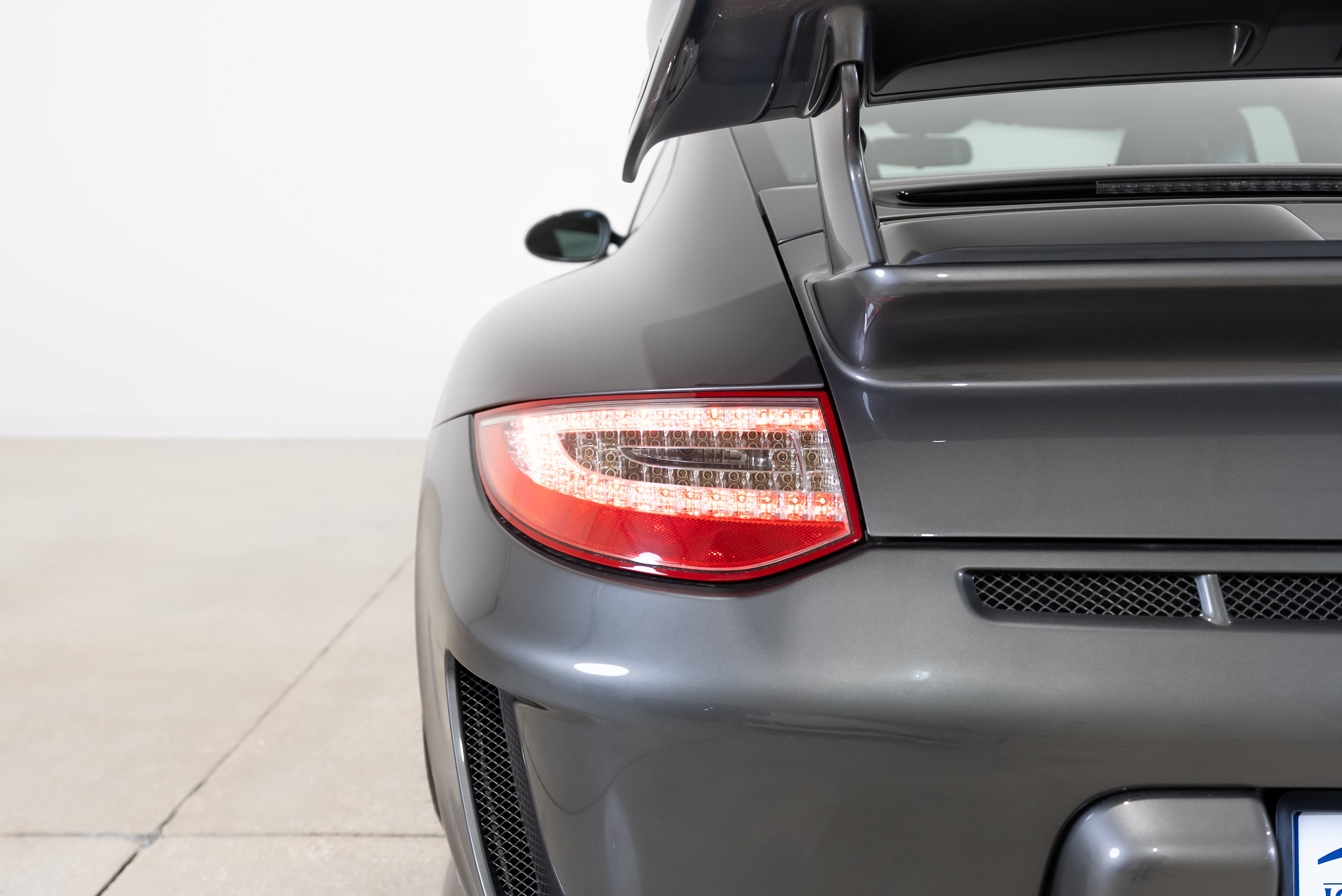 Used 2011 Porsche 911 GT3 RWD image 28