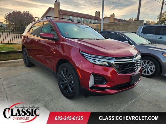 Used 2023 Chevrolet Equinox RS image 1
