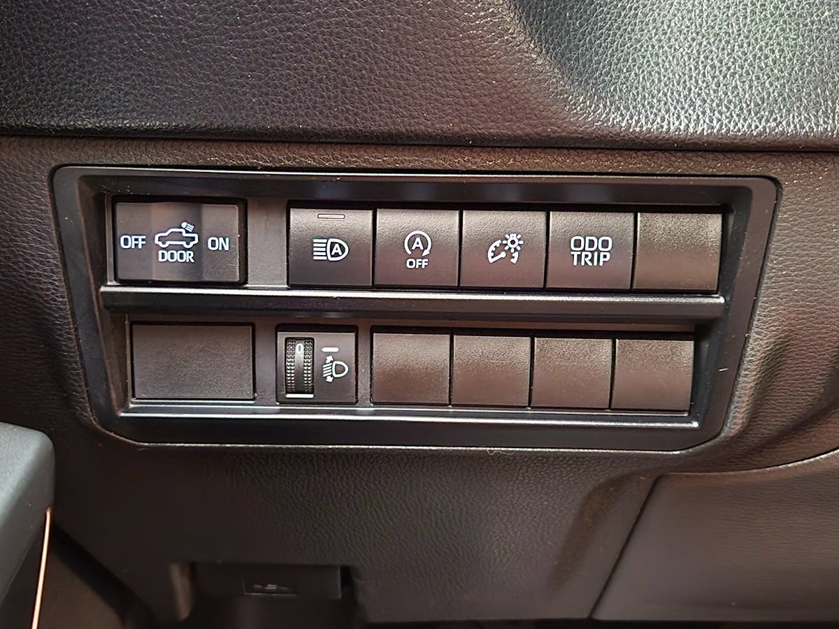 Used 2022 Toyota Tundra SR5 AWD/4WD image 43