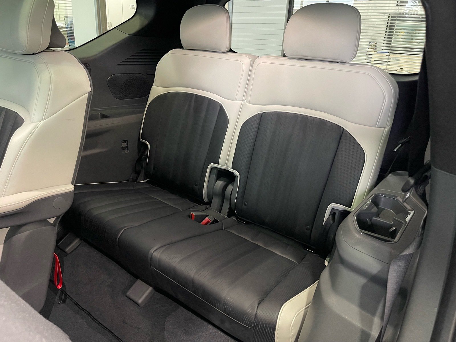 Used 2025 Kia EV9 GT-Line AWD/4WD image 34