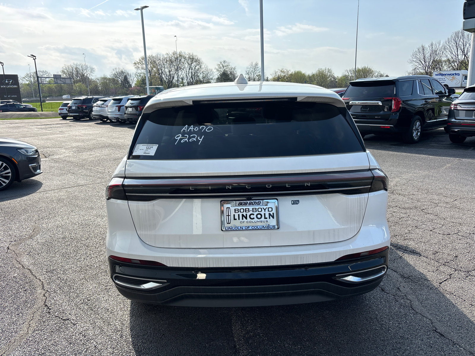 New 2026 Lincoln Nautilus Premier AWD/4WD image 6