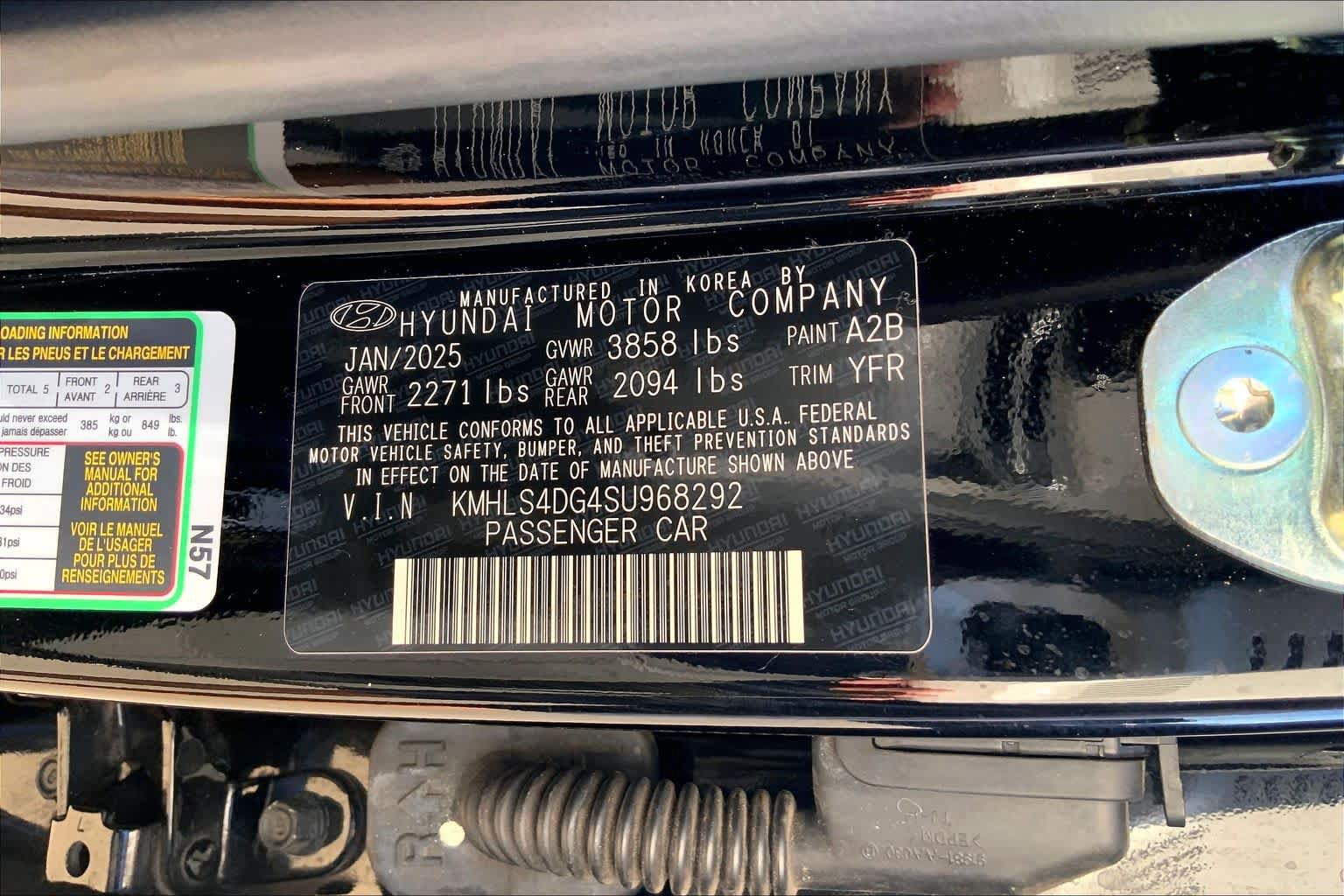 Used 2025 Hyundai Elantra SEL FWD image 33