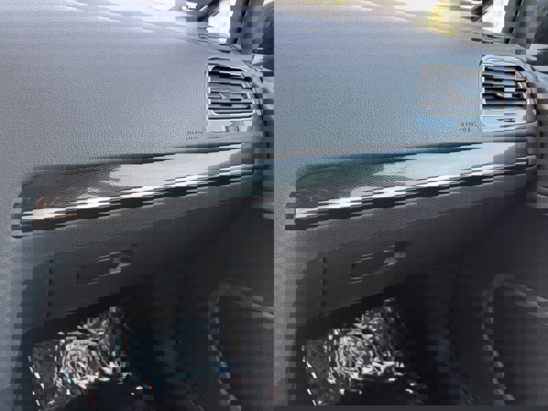 Used 2017 Volkswagen GTI SE image 23