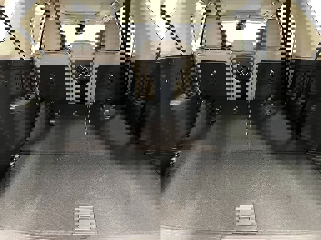 New 2025 Honda Pilot Touring image 31