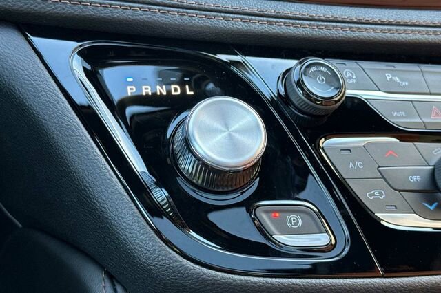 New 2026 Chrysler Pacifica Pinnacle image 21