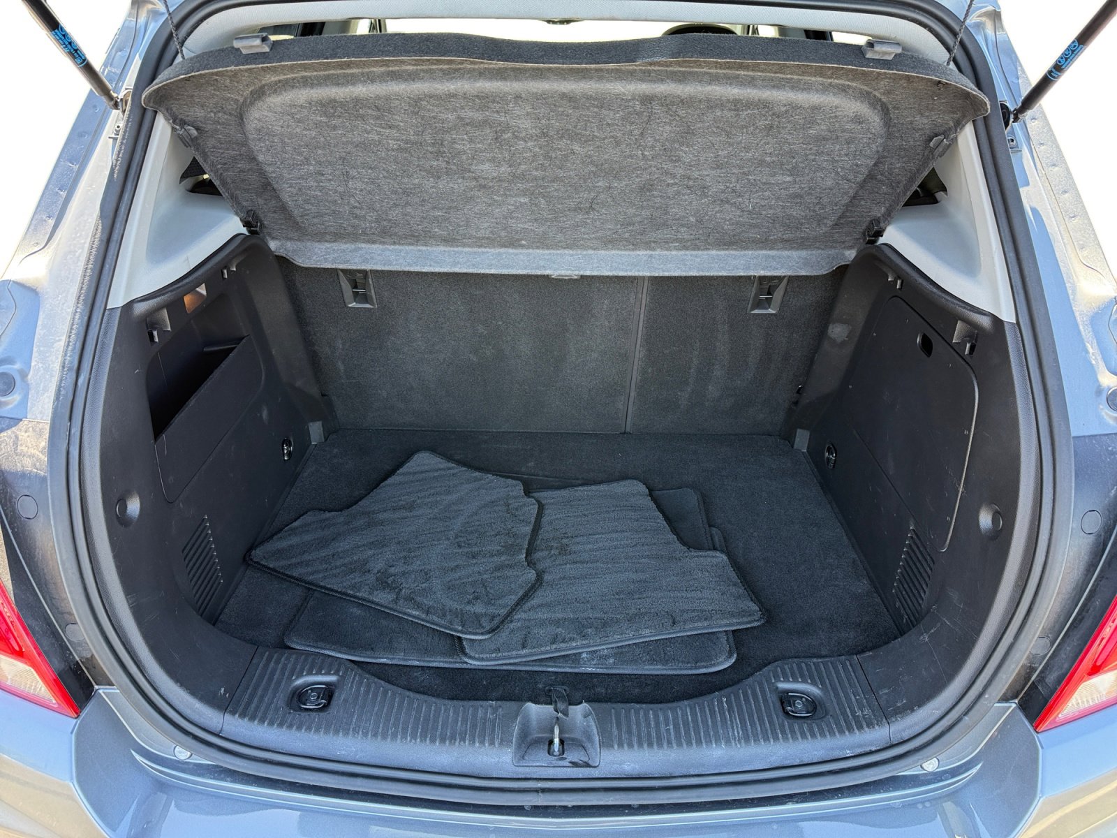 Used 2019 Chevrolet Trax LT w/ LT Convenience Package image 17