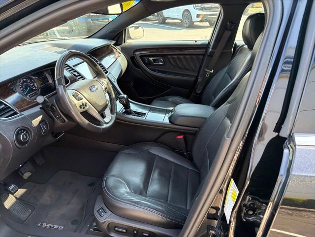 Used 2018 Ford Taurus Limited FWD image 11
