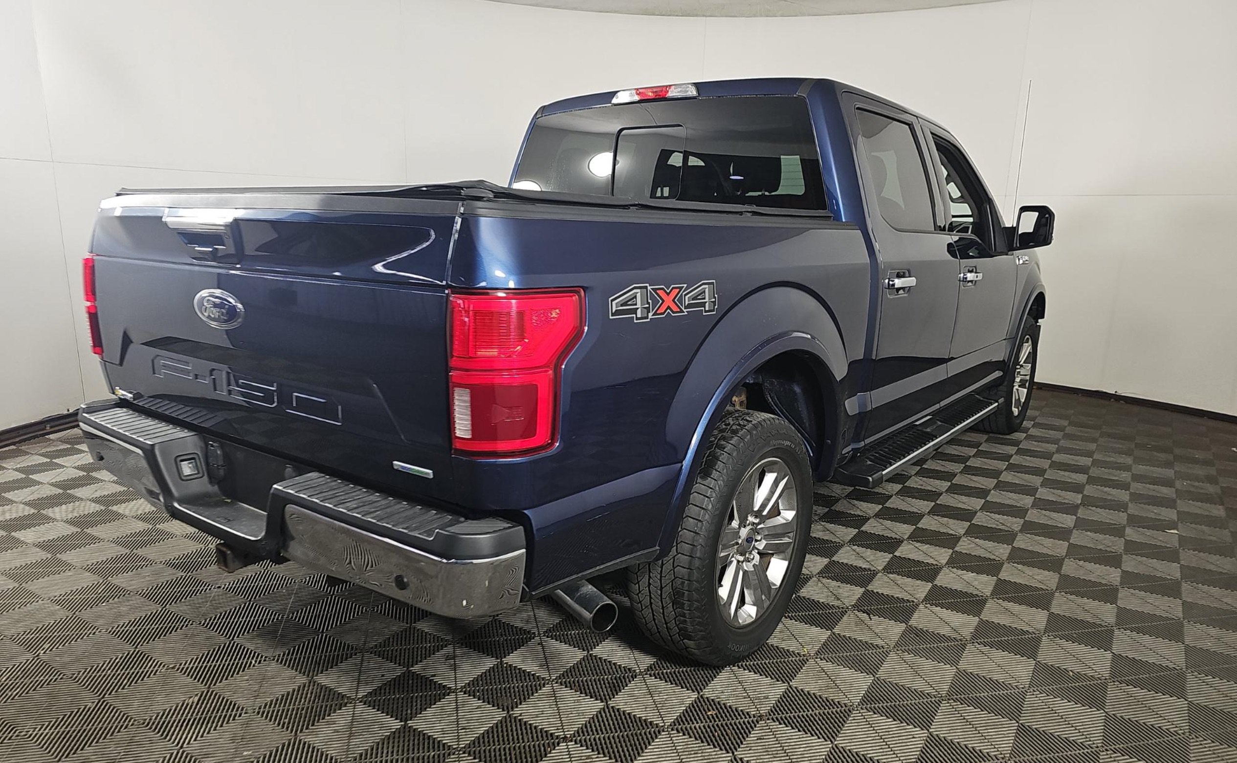 Used 2020 Ford F150 Lariat AWD/4WD image 4