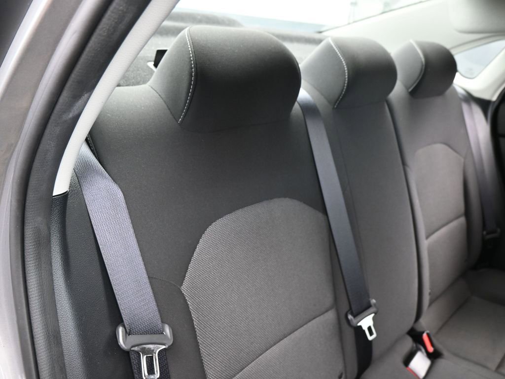 Used 2022 Kia Forte LXS image 31