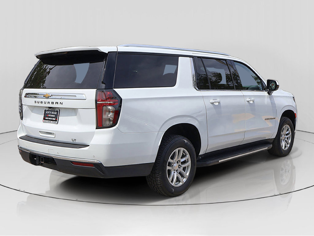 Used 2024 Chevrolet Suburban LT AWD/4WD image 7
