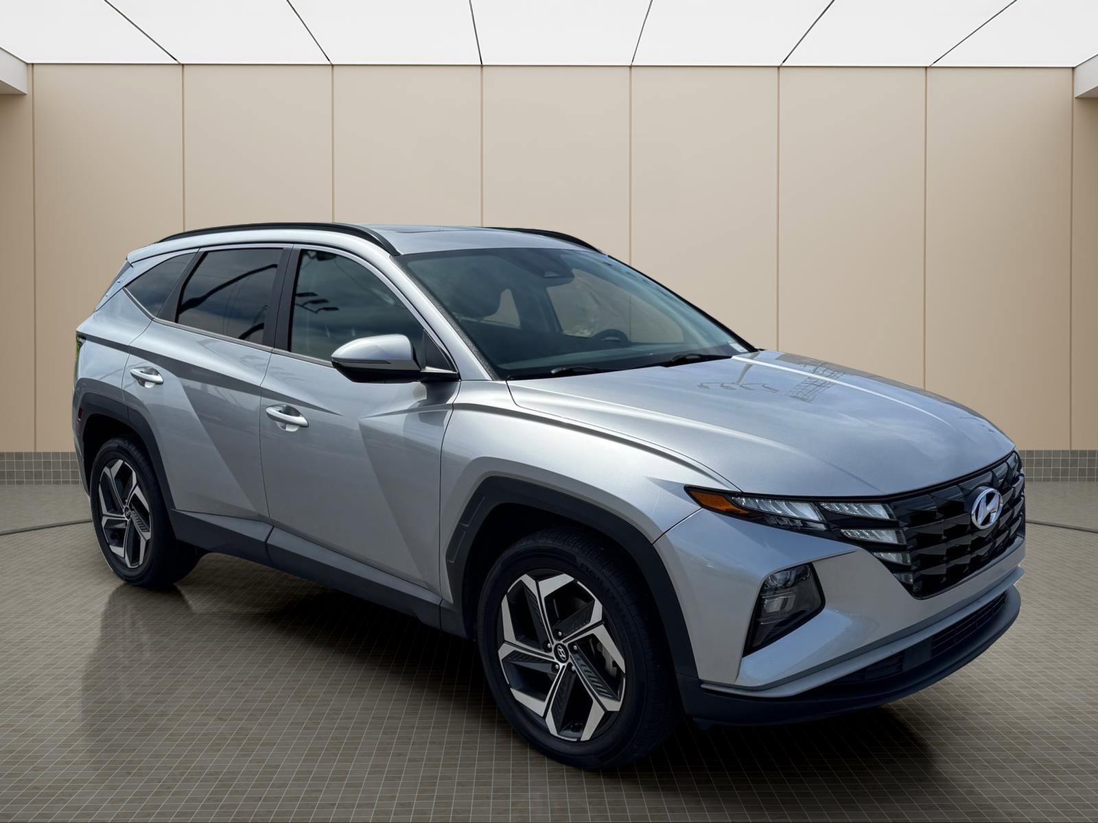 Used 2022 Hyundai Tucson SEL w/ Convenience Package image 2