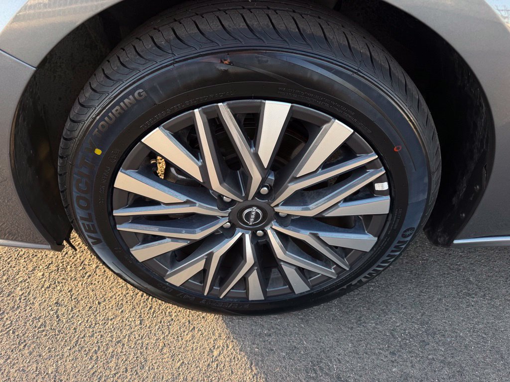 Certified 2025 Nissan Altima 2.5 SV FWD image 8