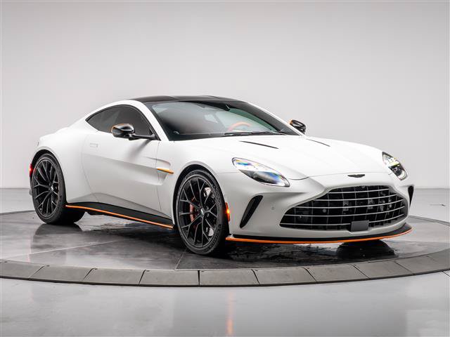 Used 2025 Aston Martin V8 Vantage Coupe RWD image 1