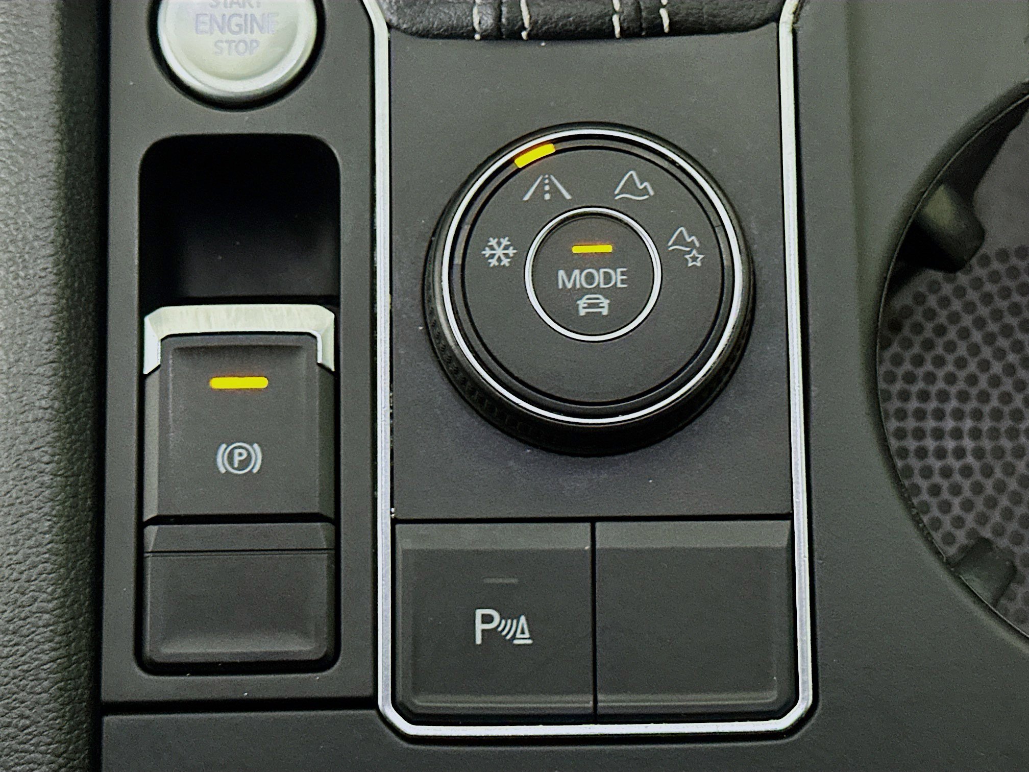 Used 2021 Volkswagen Atlas SE AWD/4WD image 25