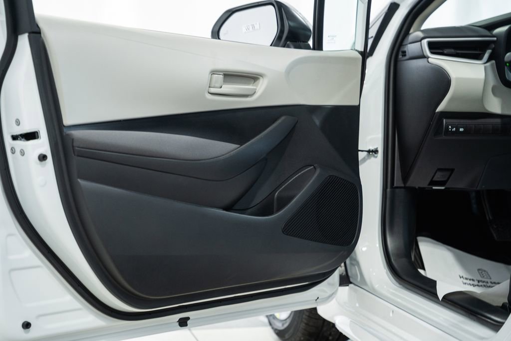New 2026 Toyota Corolla LE image 30