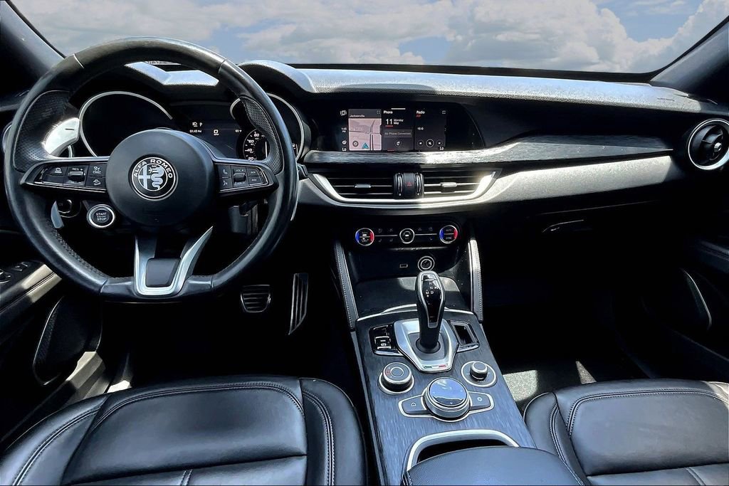 Used 2022 Alfa Romeo Stelvio Sprint AWD/4WD image 7