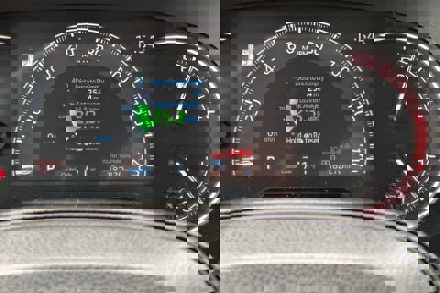 Certified 2025 Toyota RAV4 LE image 29