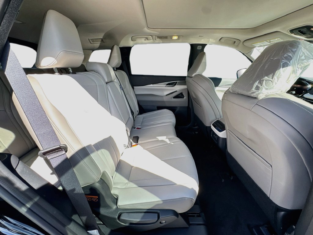 New 2027 INFINITI QX60 Luxe w/ Cargo Package FWD image 30