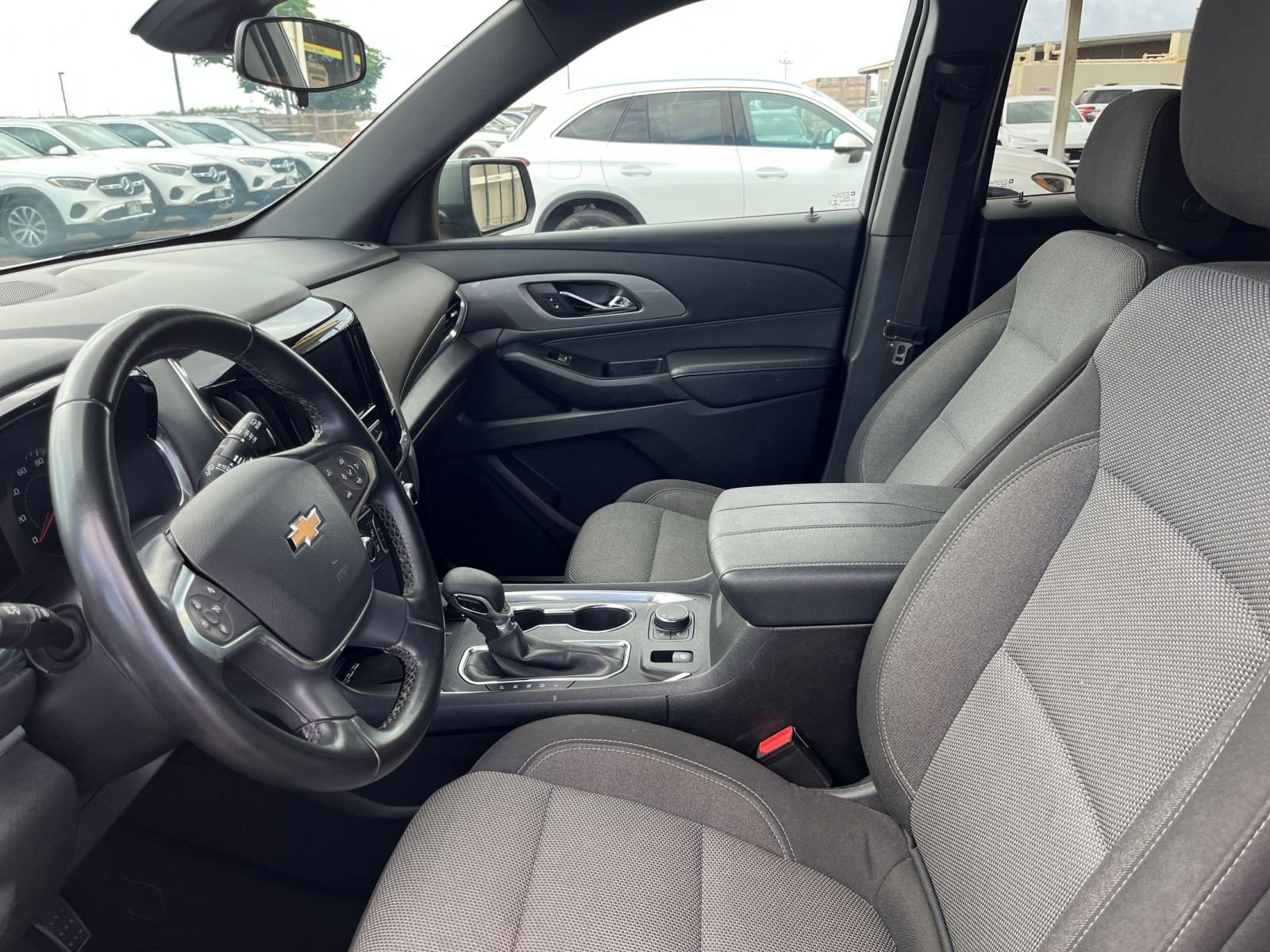 Used 2023 Chevrolet Traverse LT image 25