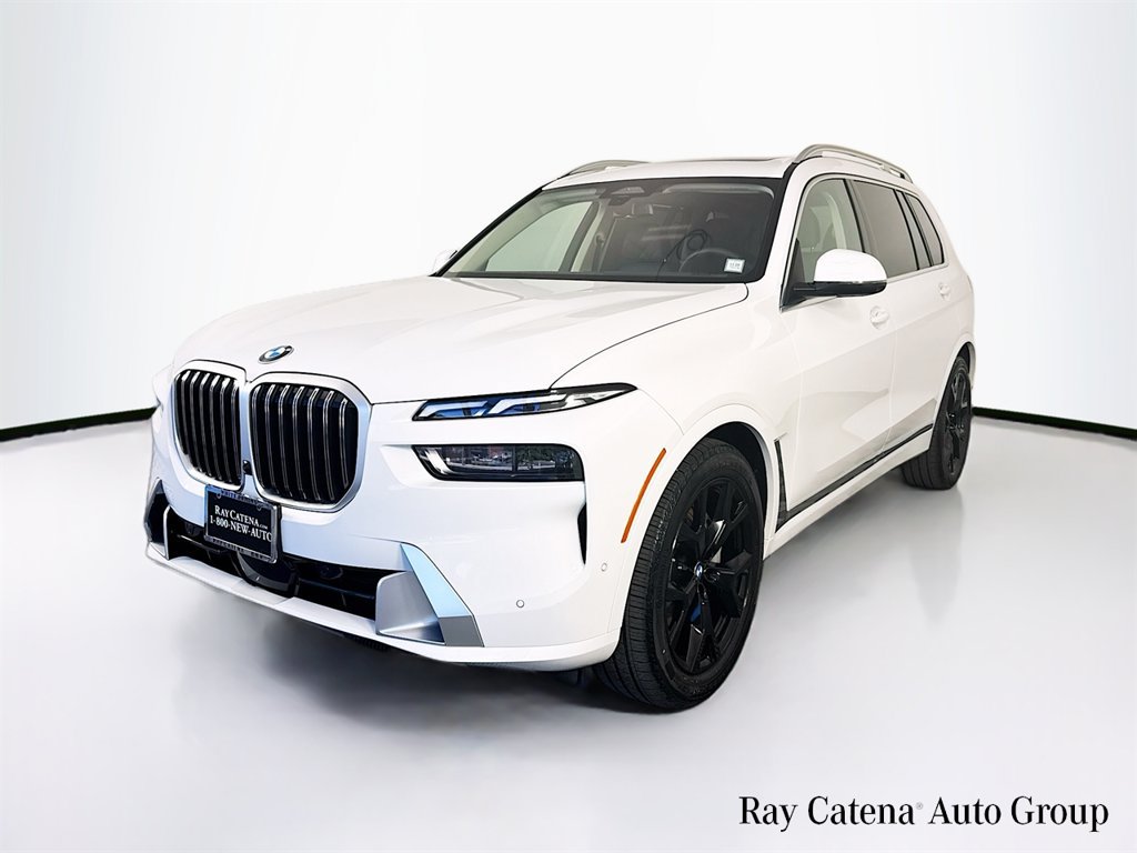 Used 2026 BMW X7 xDrive40i w/ Premium Package AWD/4WD image 3